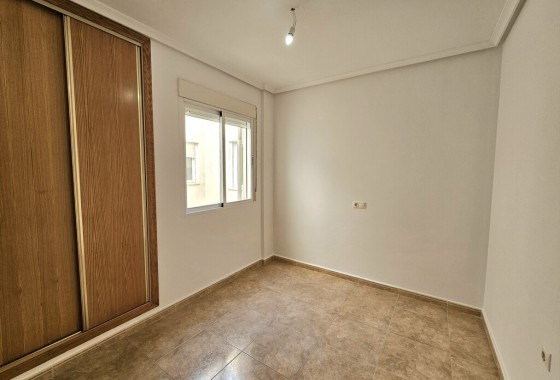 Resale - Apartment / Flat -
Torrevieja