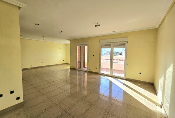 Herverkoop - Appartement / Flat -
Torrevieja - Torrevieja Centro
