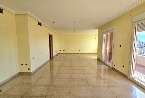 Herverkoop - Appartement / Flat -
Torrevieja - Torrevieja Centro
