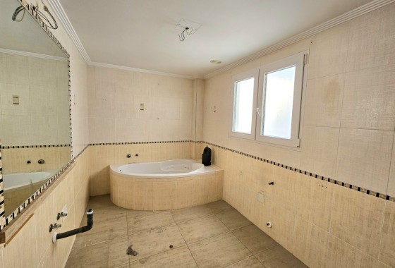 Herverkoop - Appartement / Flat -
Torrevieja - Torrevieja Centro
