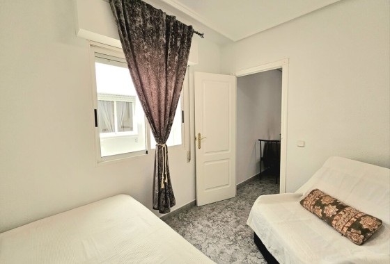 Herverkoop - Appartement / Flat -
Torrevieja