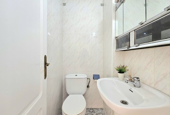 Herverkoop - Appartement / Flat -
Torrevieja