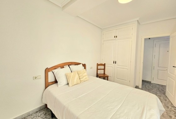 Herverkoop - Appartement / Flat -
Torrevieja