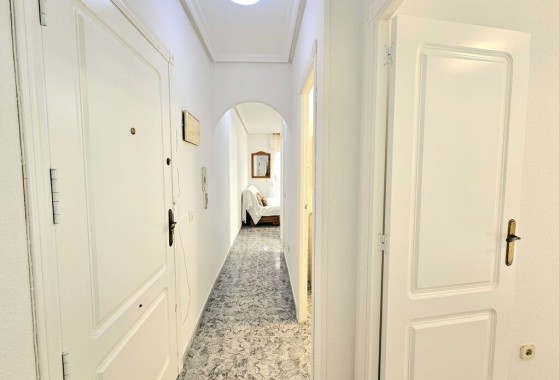 Herverkoop - Appartement / Flat -
Torrevieja