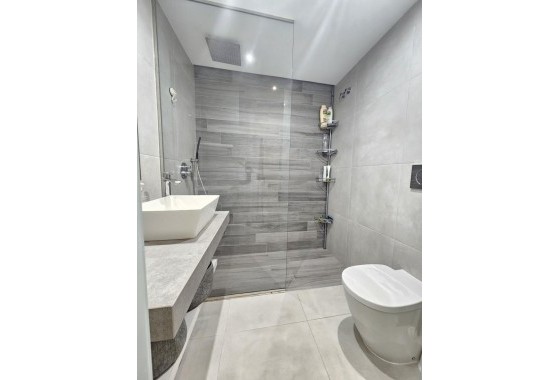 Sprzedaż - Apartament / Mieszkanie -
Guardamar del Segura - El Raso