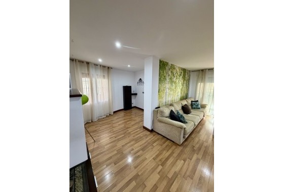 Herverkoop - Appartement / Flat -
Benferri - Inland