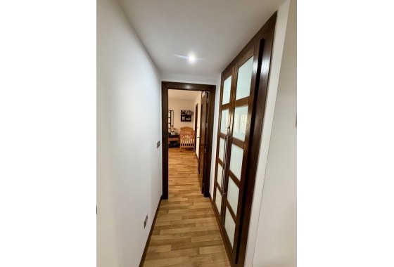 Herverkoop - Appartement / Flat -
Benferri - Inland
