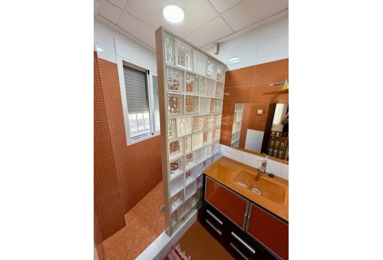 Herverkoop - Appartement / Flat -
Benferri - Inland