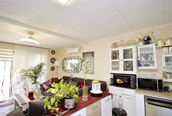 Herverkoop - Halfvrijstaande villa -
Torrevieja - San Luis
