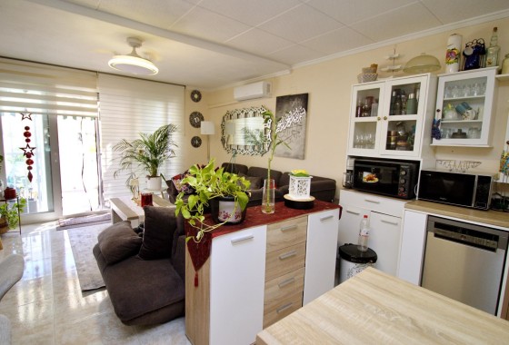 Herverkoop - Halfvrijstaande villa -
Torrevieja - San Luis