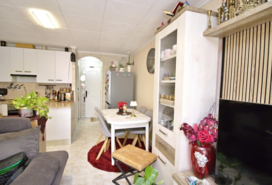 Herverkoop - Halfvrijstaande villa -
Torrevieja - San Luis