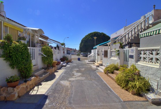 Herverkoop - Halfvrijstaande villa -
Torrevieja - San Luis