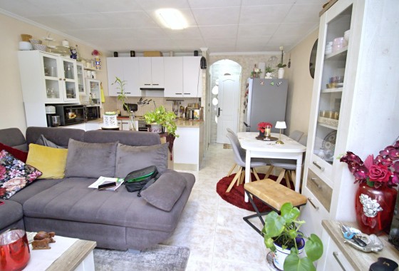 Herverkoop - Halfvrijstaande villa -
Torrevieja - San Luis