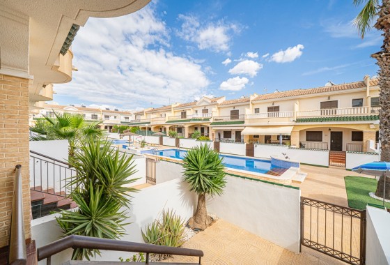 Herverkoop - Rijhuis -
Ciudad Quesada - Rojales - Lo Marabú
