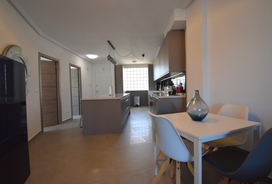 Herverkoop - Appartement / Flat -
Orihuela Costa - Las Filipinas