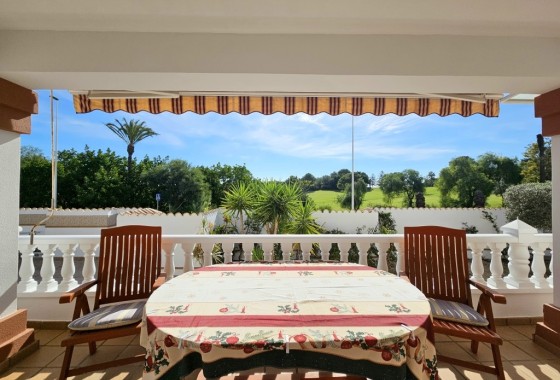 Sprzedaż - Wolnostojąca willa -
Orihuela - Campoamor Golf