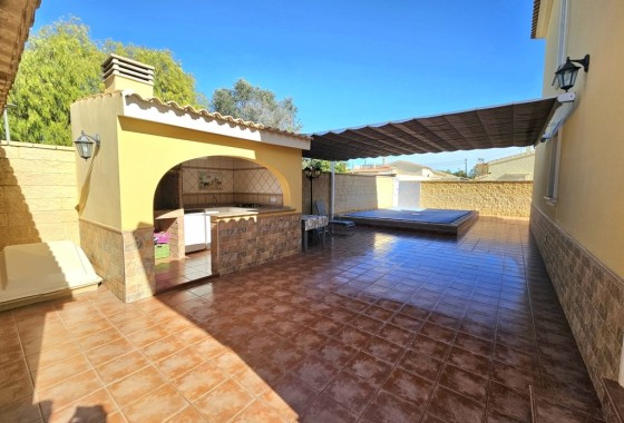 Venta - Chalet Independiente -
San Fulgencio