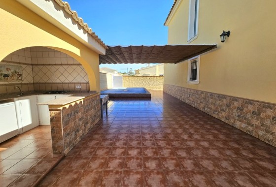 Venta - Chalet Independiente -
San Fulgencio