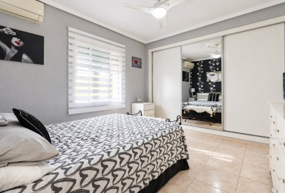 Venta - Chalet Independiente -
Rojales - La Marquesa Golf