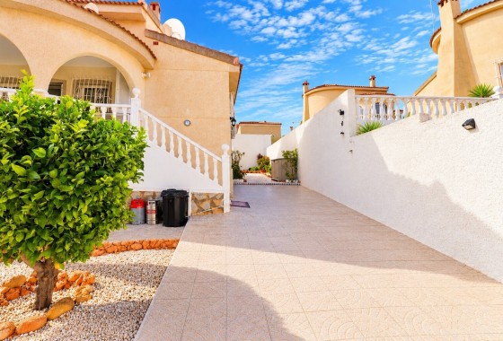 Venta - Chalet Independiente -
Rojales - La Marquesa Golf