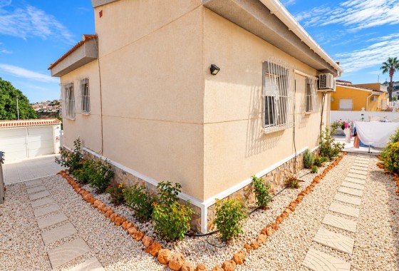 Venta - Chalet Independiente -
Rojales - La Marquesa Golf