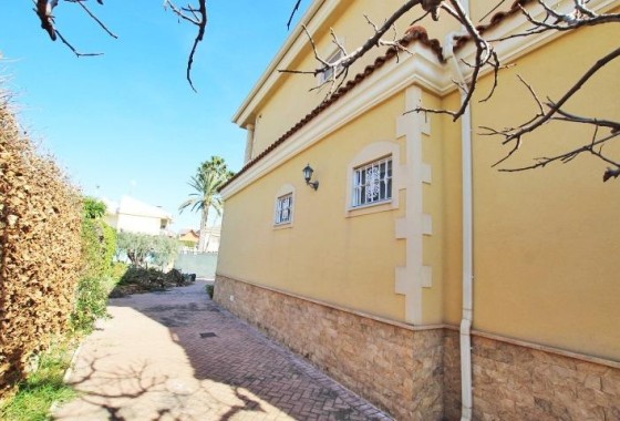 Resale - Detached Villa -
Elche - Altabix