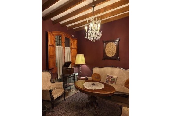 Revente - Appartement -
Relleu - Inland