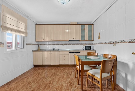 Sprzedaż - Apartament / Mieszkanie -
Torrevieja - torrevieja