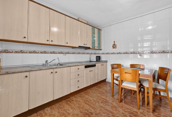 Sprzedaż - Apartament / Mieszkanie -
Torrevieja - torrevieja