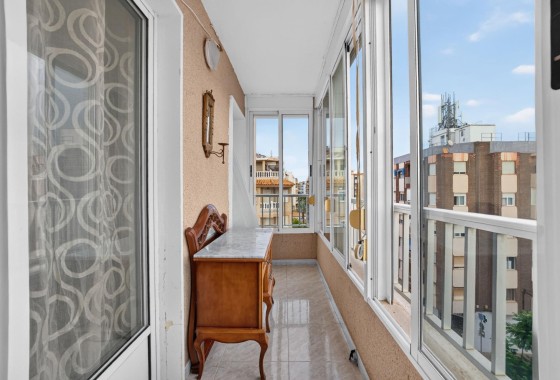 Sprzedaż - Apartament / Mieszkanie -
Torrevieja - torrevieja