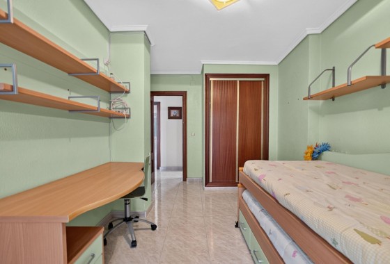 Sprzedaż - Apartament / Mieszkanie -
Torrevieja - torrevieja