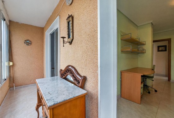 Sprzedaż - Apartament / Mieszkanie -
Torrevieja - torrevieja