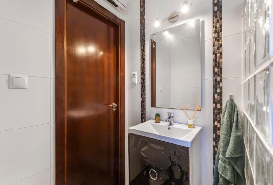 Herverkoop - Appartement / Flat -
Torrevieja - Los Balcones
