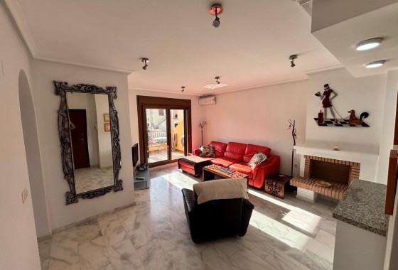 Wiederverkauf - Wohnung / Apartment -
La Rellana