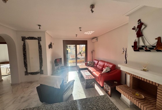 Wiederverkauf - Wohnung / Apartment -
La Rellana