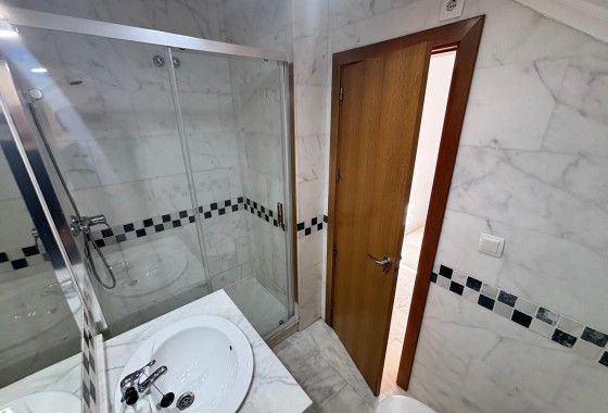 Wiederverkauf - Wohnung / Apartment -
La Rellana