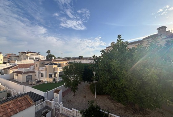 Sprzedaż - Dom szeregowy -
Urbanización Monteazul