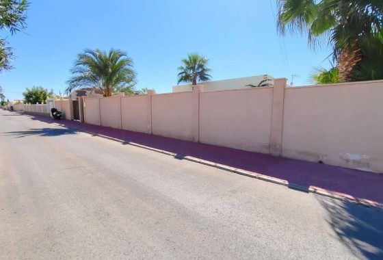Sprzedaż - Willa wolnostojąca -
Torrevieja - Torreta florida