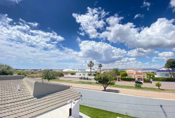 Sprzedaż - Willa wolnostojąca -
Torrevieja - Torreta florida