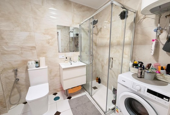 Venta - Apartamento / Piso -
Torrevieja