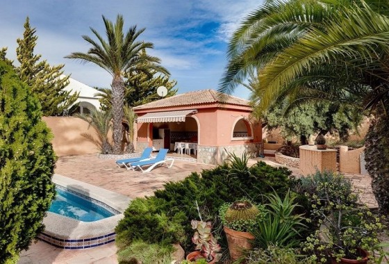 Venta - Chalet Independiente -
Torrevieja - La Siesta