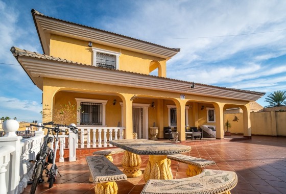 Herverkoop - Vrijstaande Villa -
Torrevieja - Los Balcones