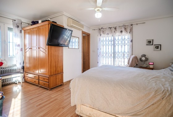 Herverkoop - Vrijstaande Villa -
Torrevieja - Los Balcones