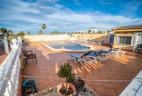 Herverkoop - Vrijstaande Villa -
Torrevieja - Los Balcones