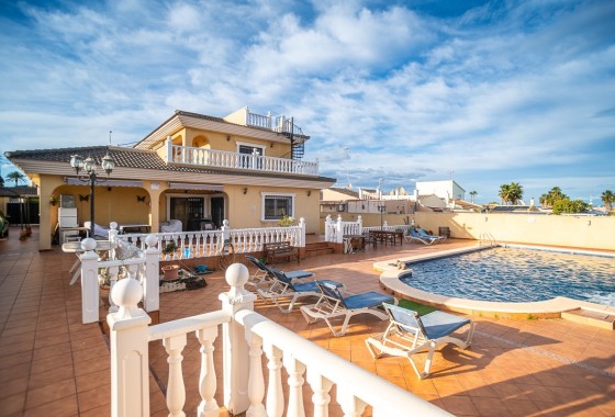 Herverkoop - Vrijstaande Villa -
Torrevieja - Los Balcones