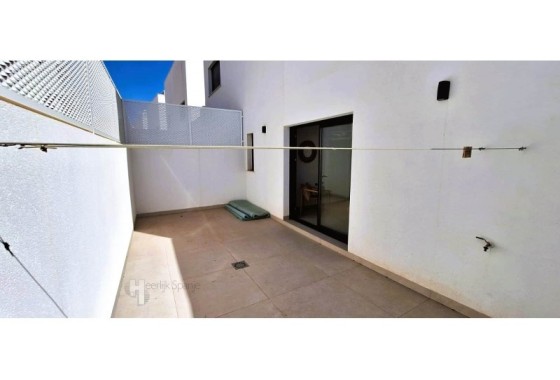 Herverkoop - Rijhuis -
San Javier - Santiago de la Ribera