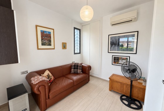 Revente - Appartement -
Orihuela Costa