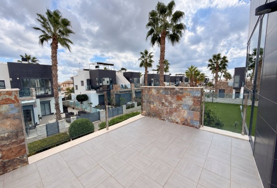 Revente - Appartement -
Orihuela Costa