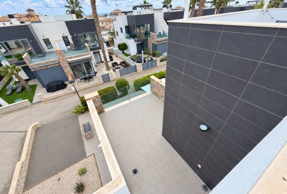 Revente - Appartement -
Orihuela Costa