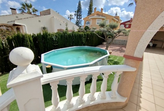 Resale - Detached Villa -
Rojales - La Marquesa Golf